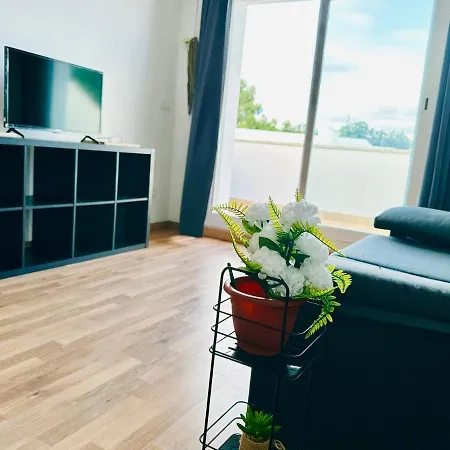 Apartment 2 Bedroom With Terrace