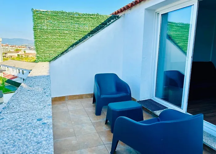 Apartment 2 Bedroom With Terrace